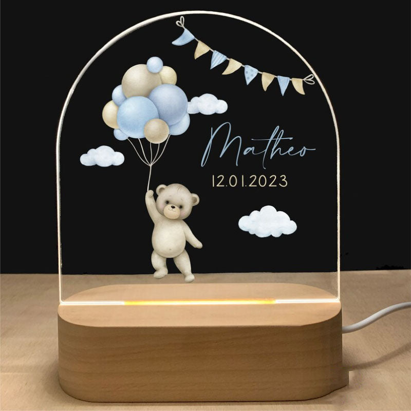 Veilleuse personnalisé prénom et date de naissance représentant un petit ours et des ballons bleu et beige