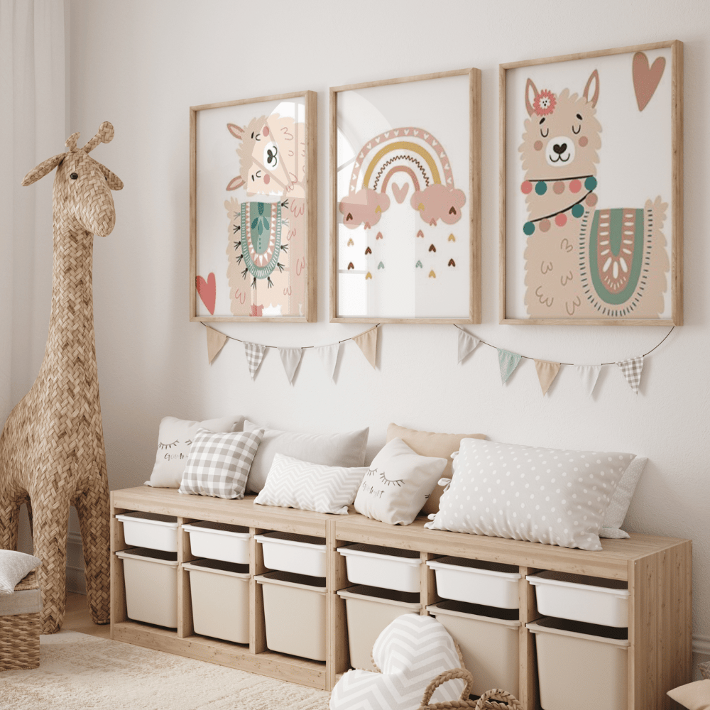 décoration murale lama et cactus pour une chambre d'enfant