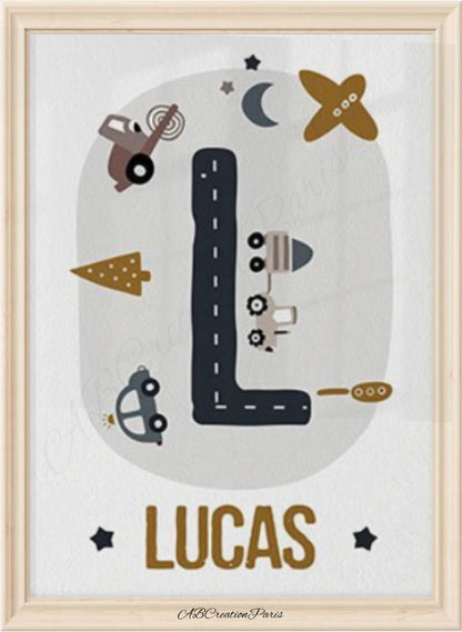 affiche murale avec initiale et prénom personnalisé thème voiture pour chambre garcon