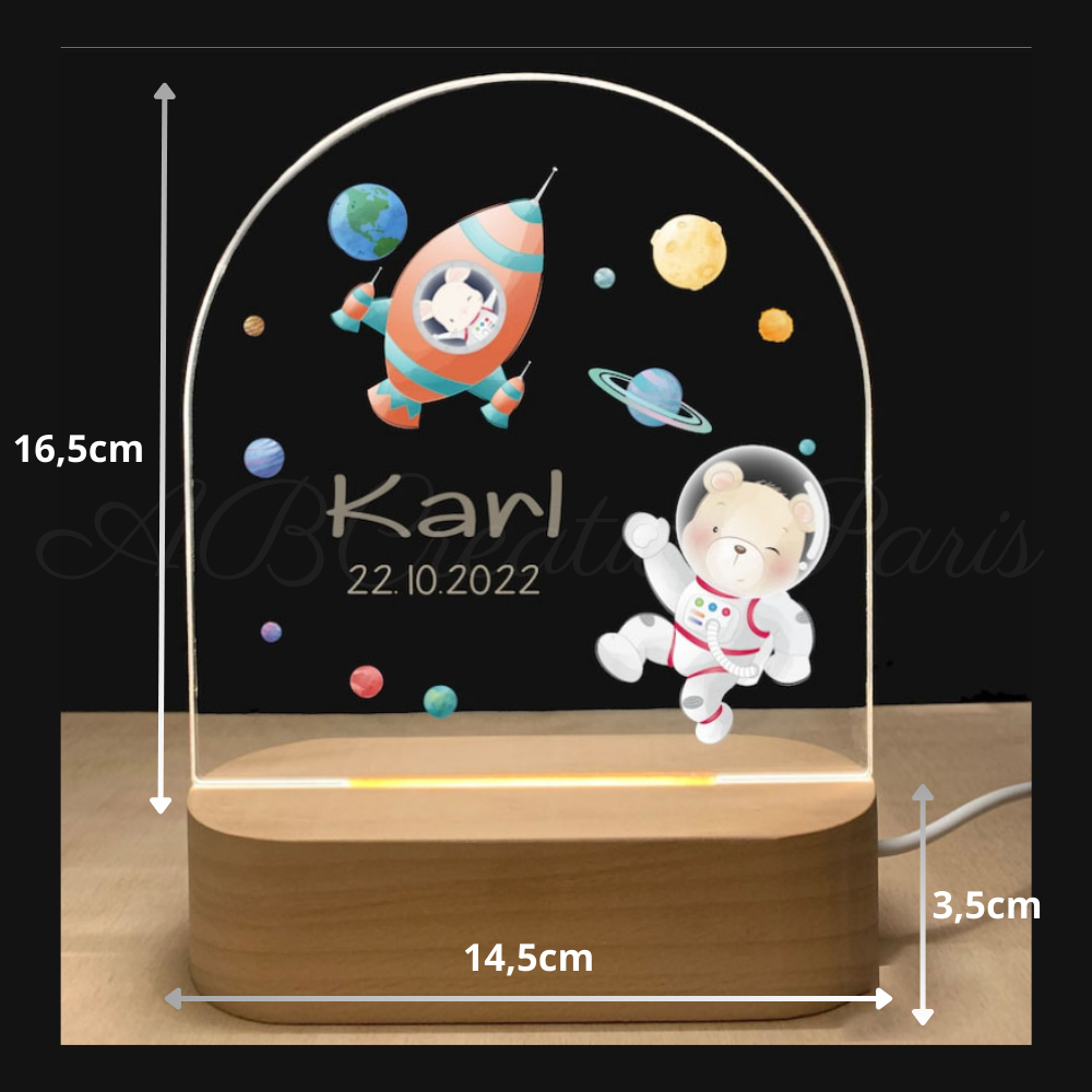veilleuse chambre bébé et enfant sur les astronaute. Cadeau de naissance personnalisé avec date et prénom